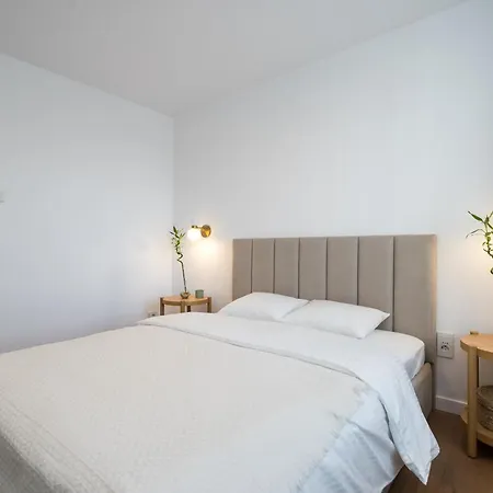 Emeris Old Town Apartment